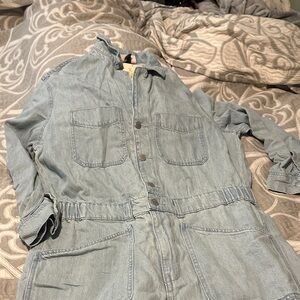 Universal Thread Light Blue Denim Jacket